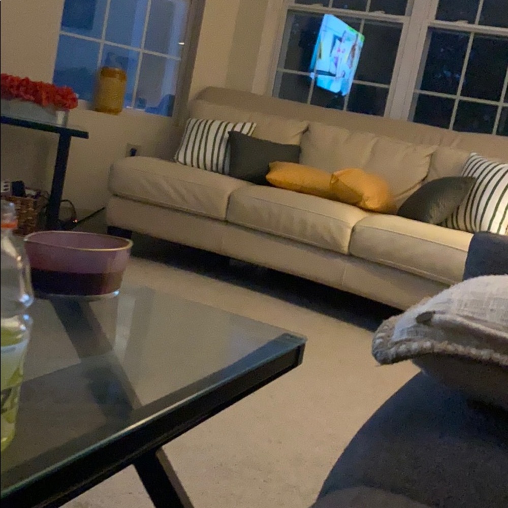 Meet your Posher, Meghan